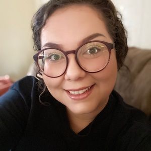 Meet your Posher, Julia